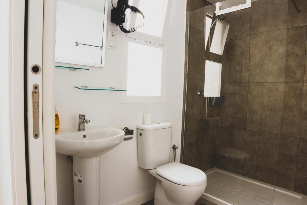 Cdz - Botica, Encantador Apartamento En Pleno Centro Historico Cádiz Exteriör bild