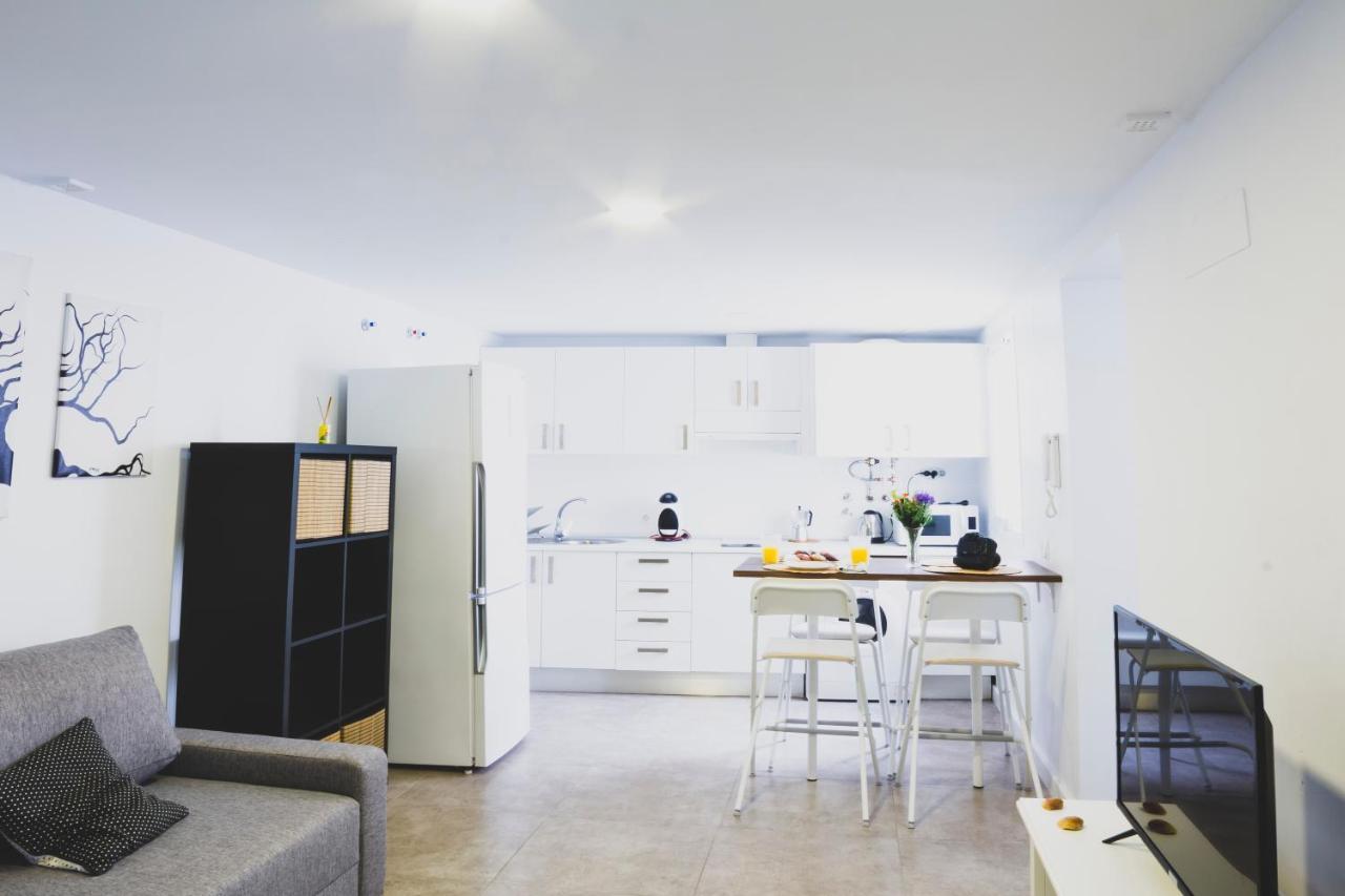 Cdz - Botica, Encantador Apartamento En Pleno Centro Historico Cádiz Exteriör bild